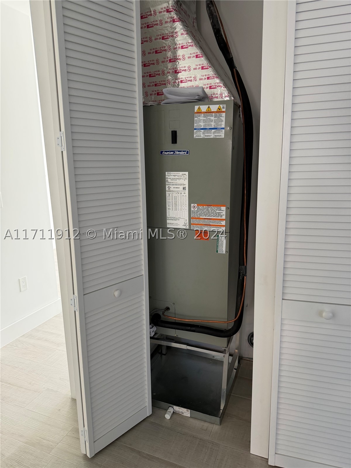 HALLANDALE PARK - Residential Income