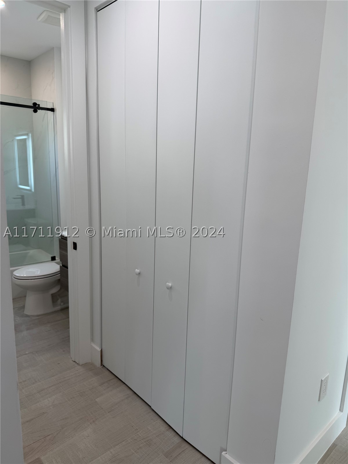 HALLANDALE PARK - Residential Income