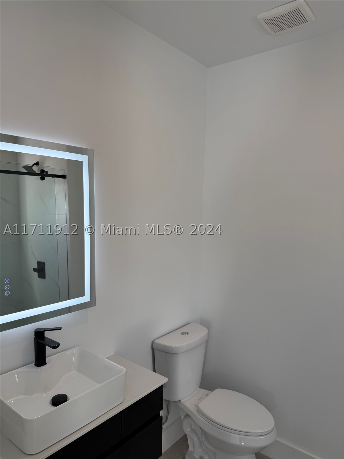HALLANDALE PARK - Residential Income