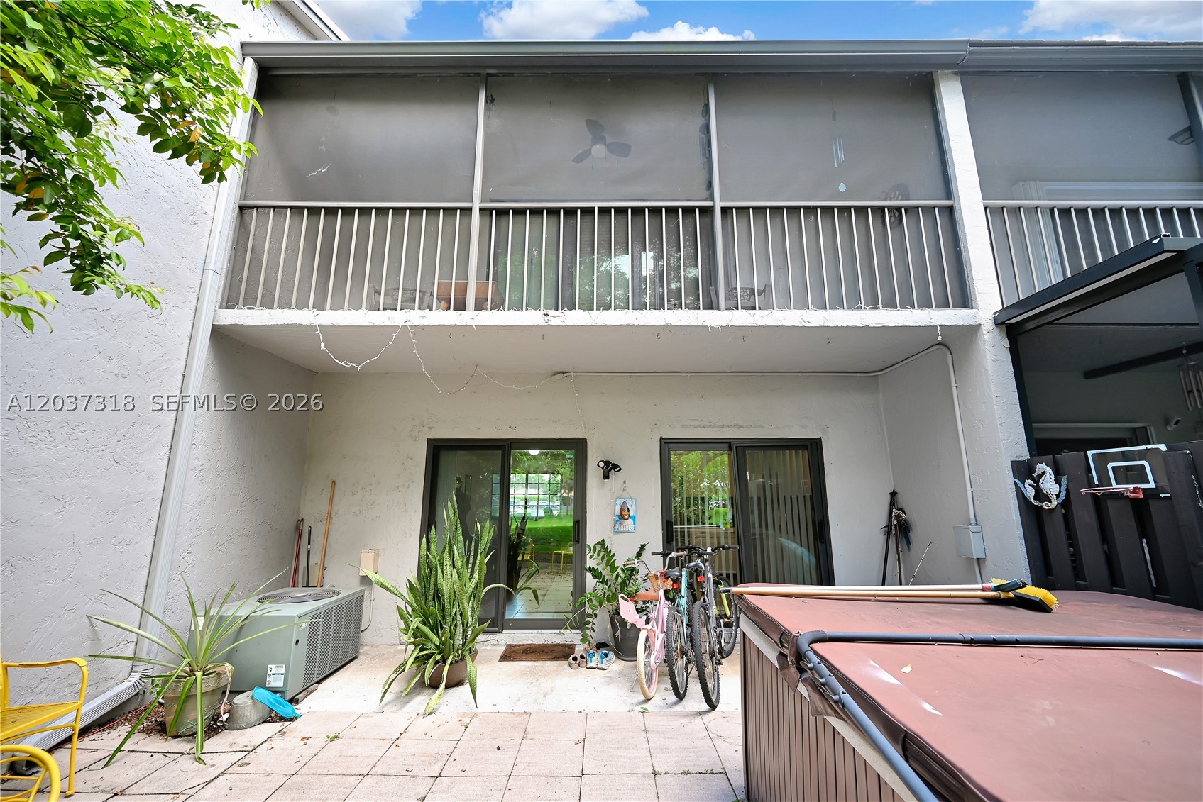 LA MAISON AT THE HAMMOCKS - Residential