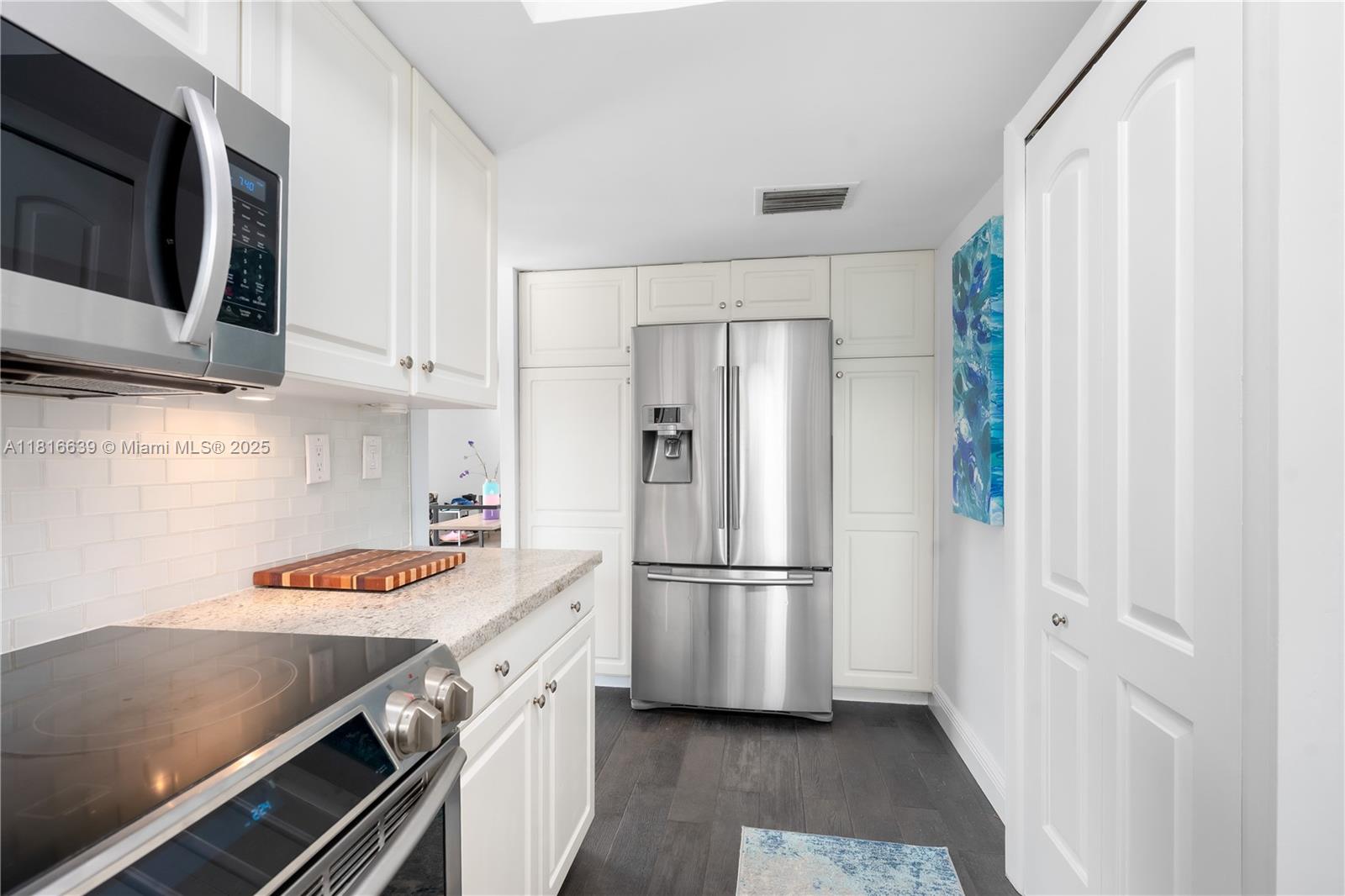 MIAMI LAKES GOLF COURSE V - Residential