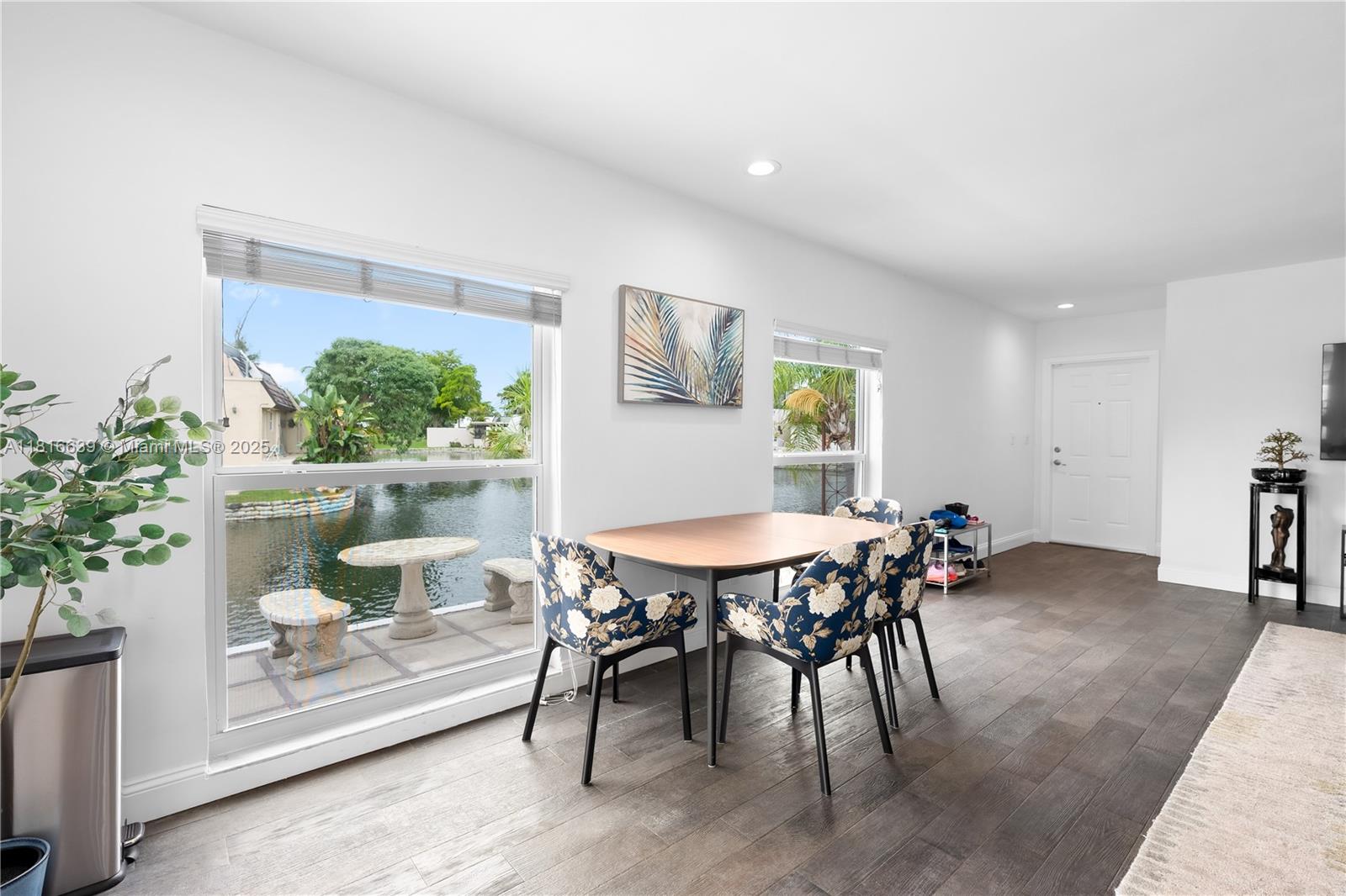 MIAMI LAKES GOLF COURSE V - Residential