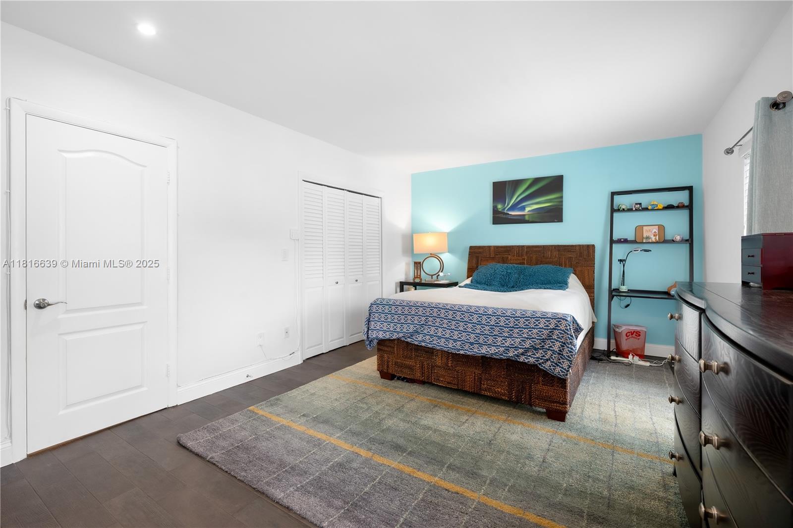 MIAMI LAKES GOLF COURSE V - Residential