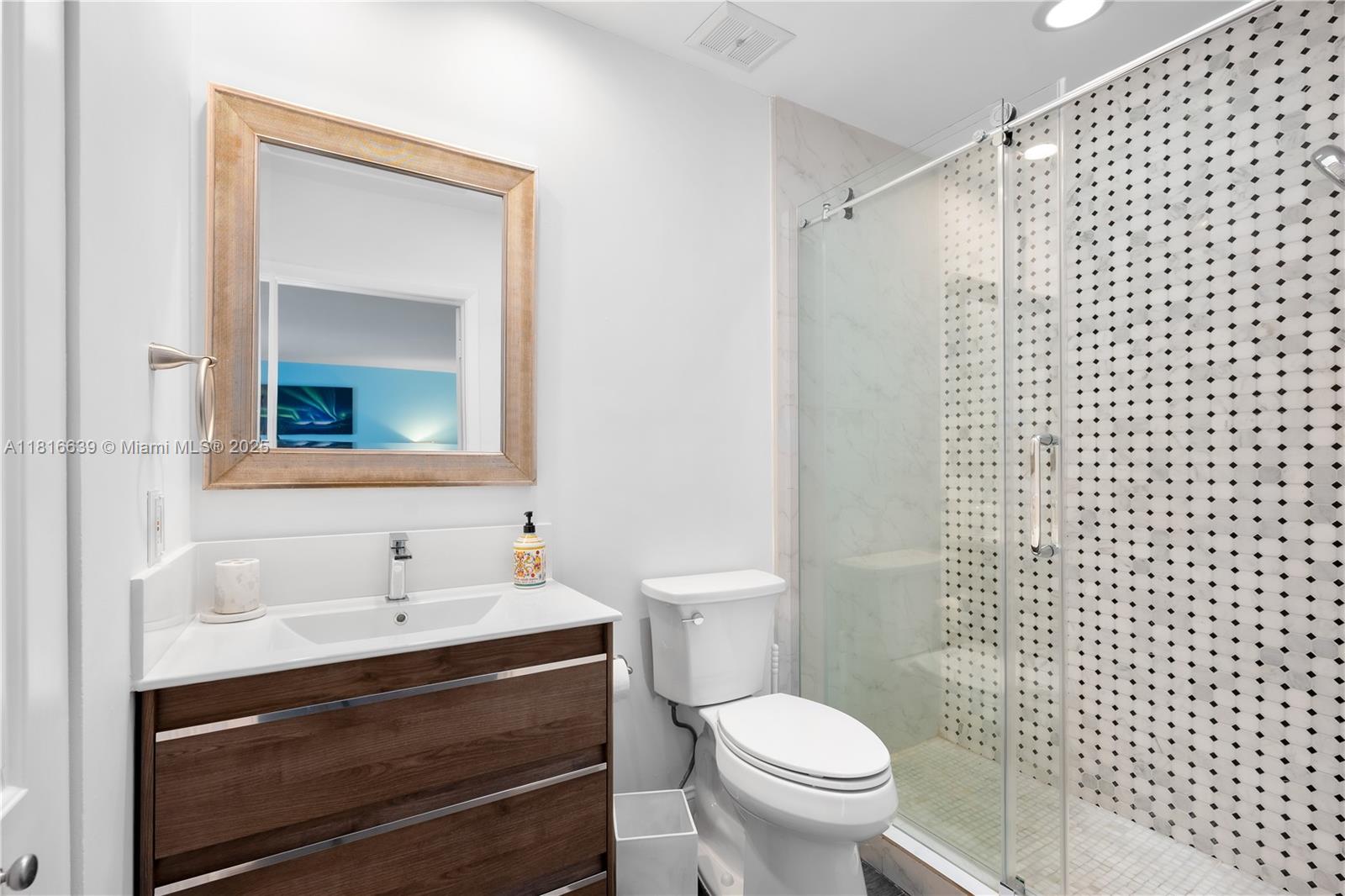 MIAMI LAKES GOLF COURSE V - Residential