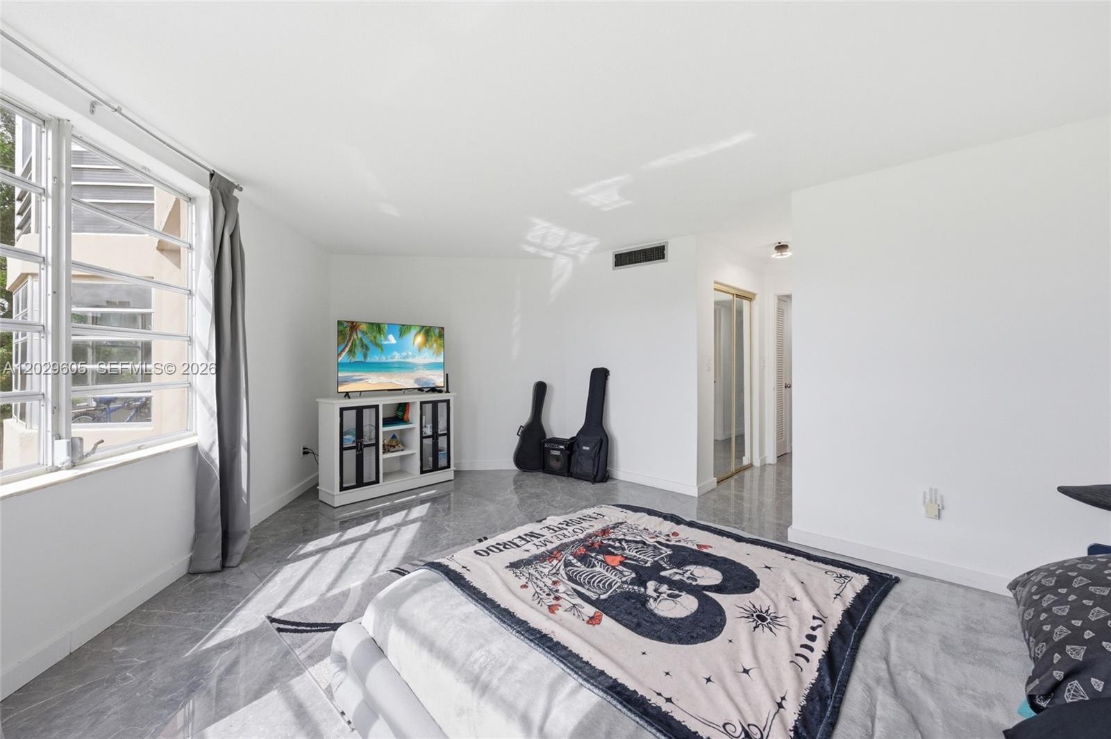 ROLLING GREEN CONDO C - Residential