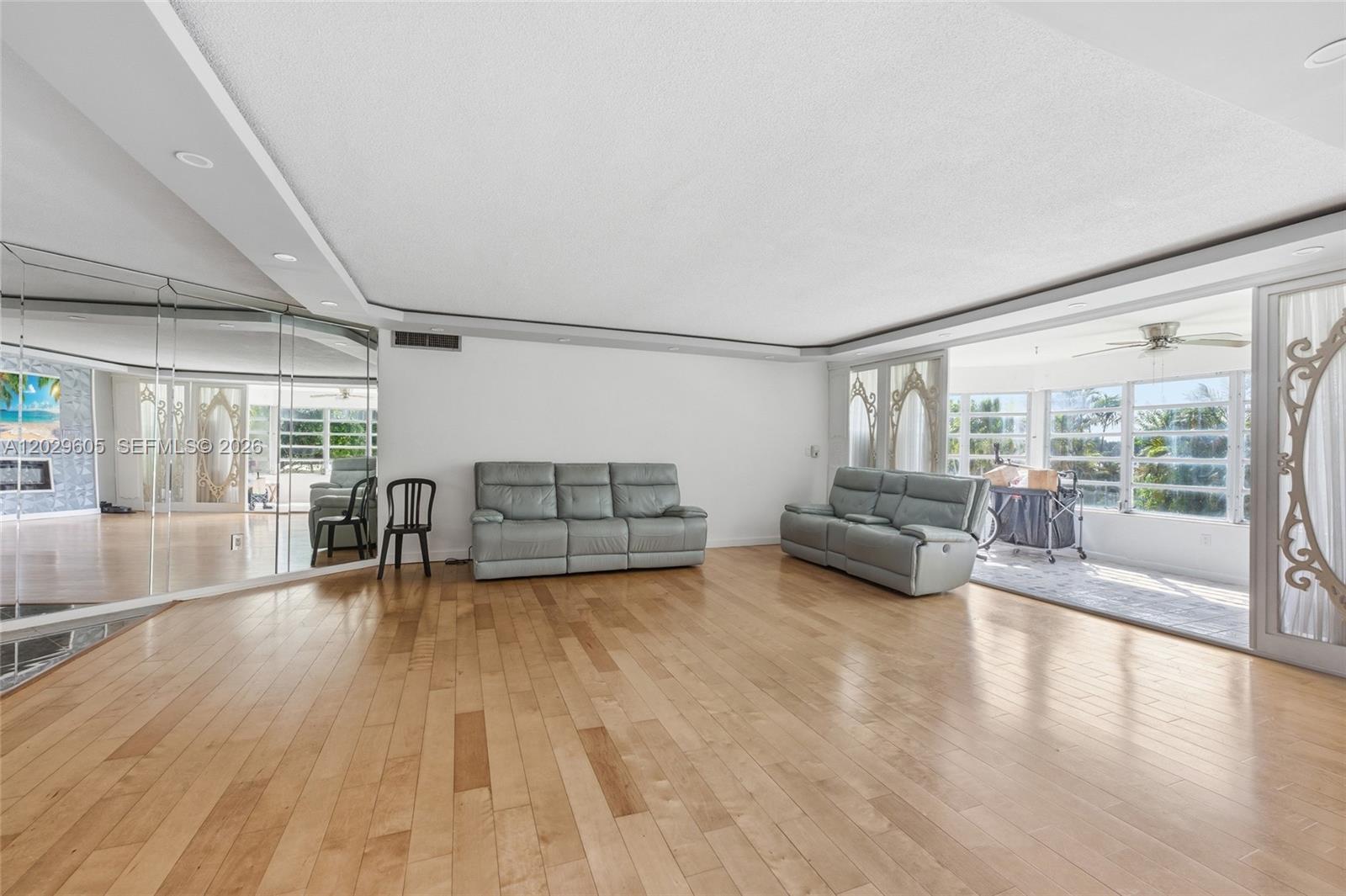 ROLLING GREEN CONDO C - Residential