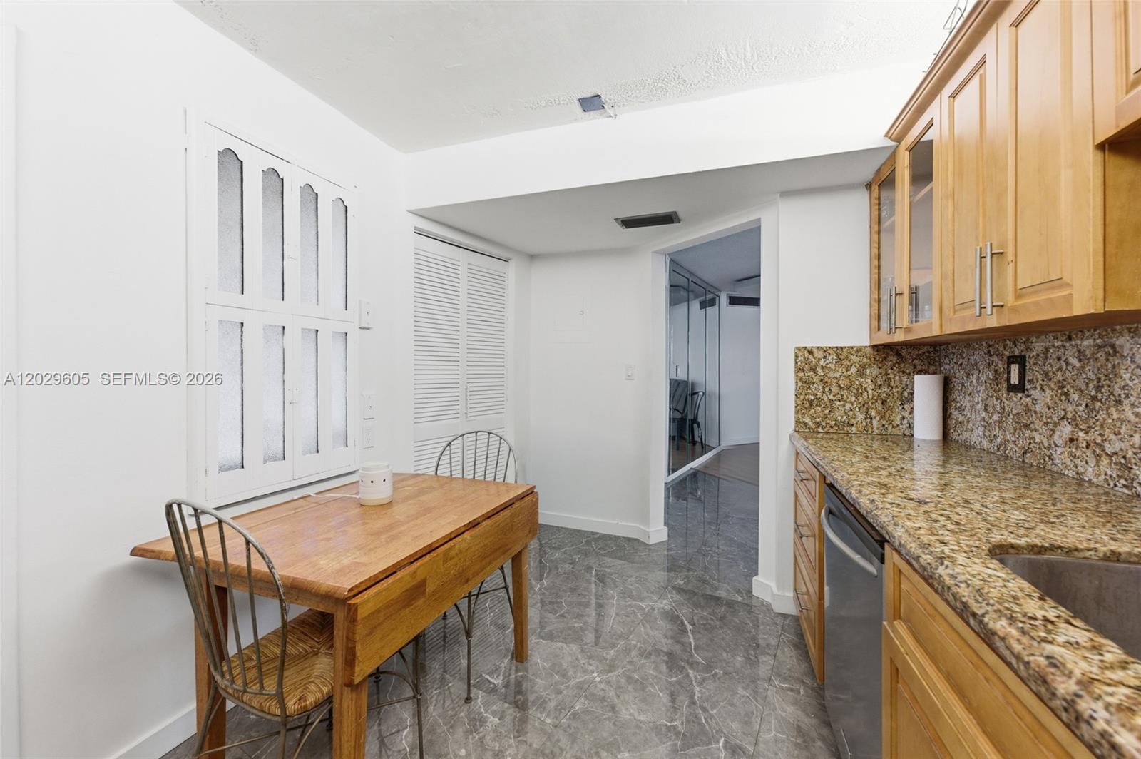 ROLLING GREEN CONDO C - Residential