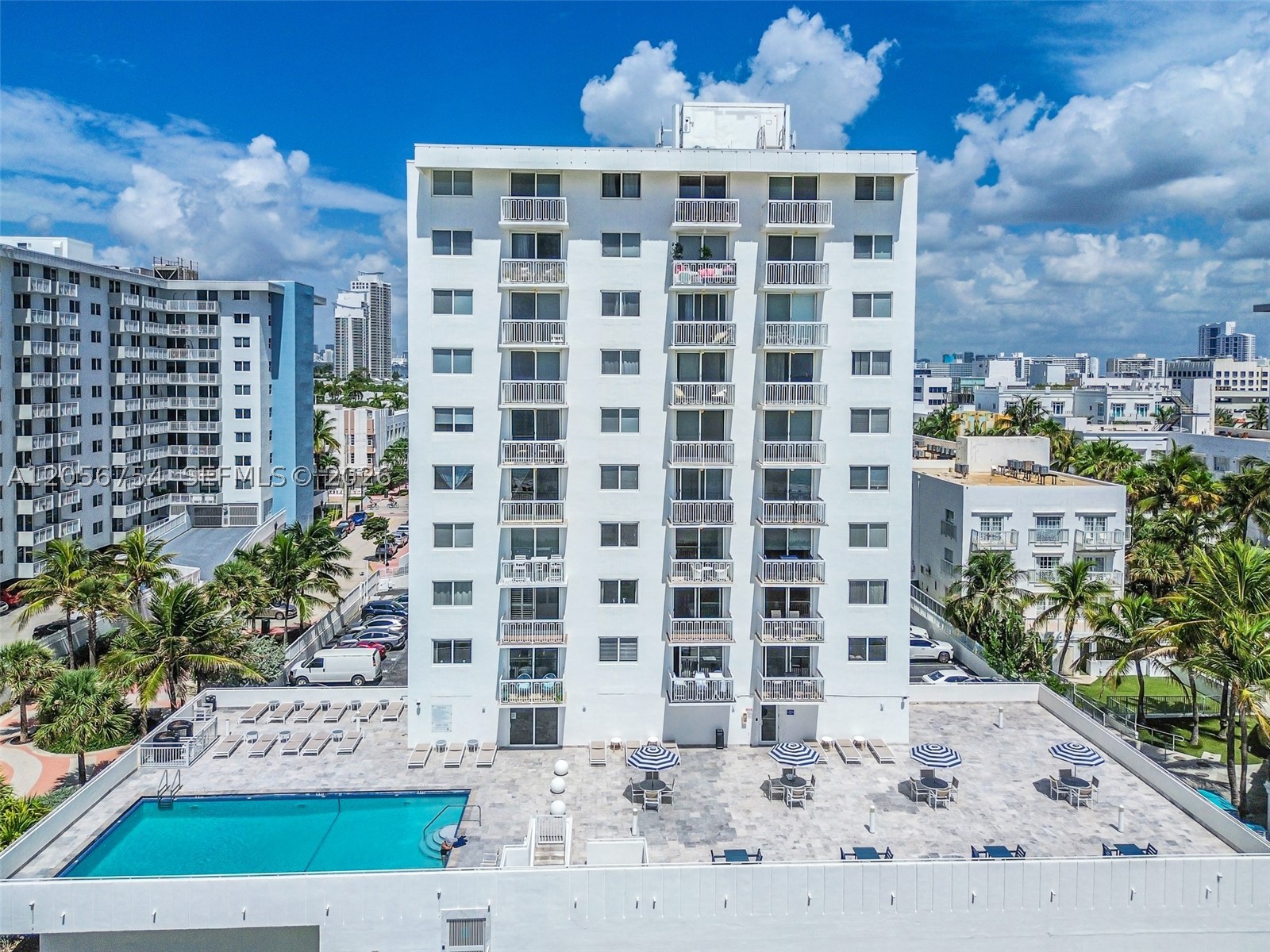 THE PRESIDENTIAL CONDO - Residential
