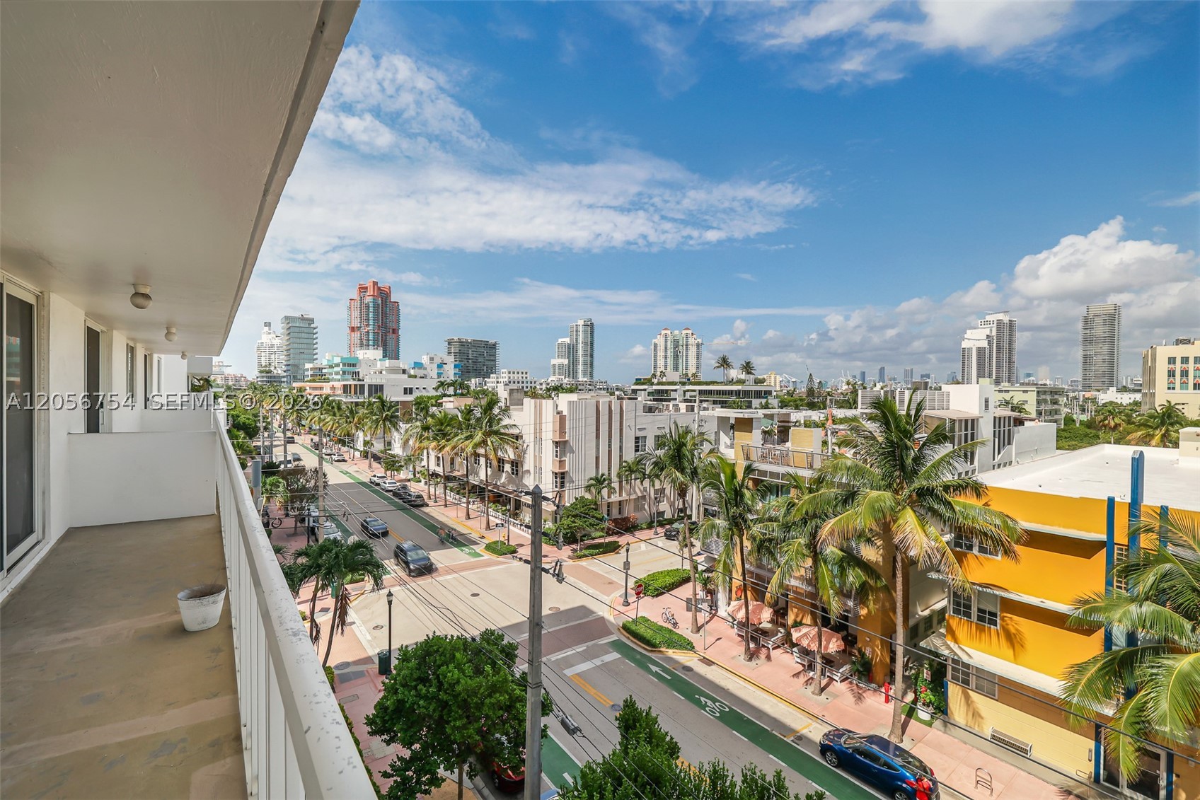 THE PRESIDENTIAL CONDO - Residential