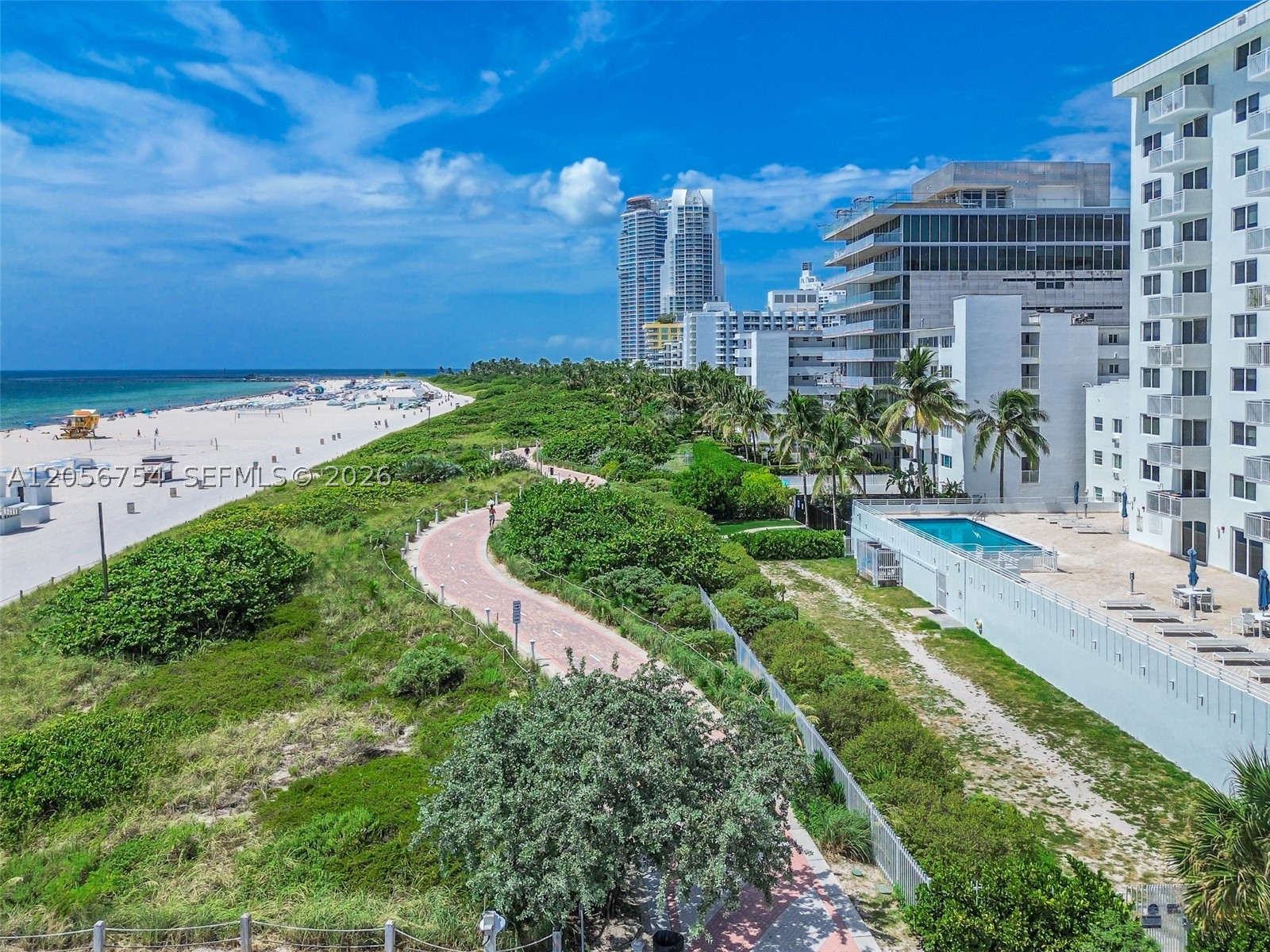 THE PRESIDENTIAL CONDO - Residential