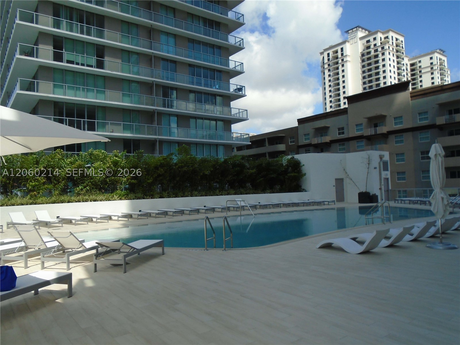 1100 MILLECENTO RESIDENCE - Residential