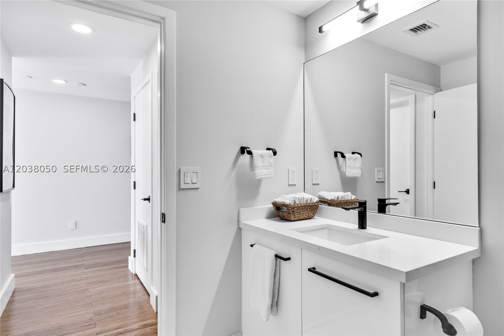 MARINABLUE CONDO - Residential Lease