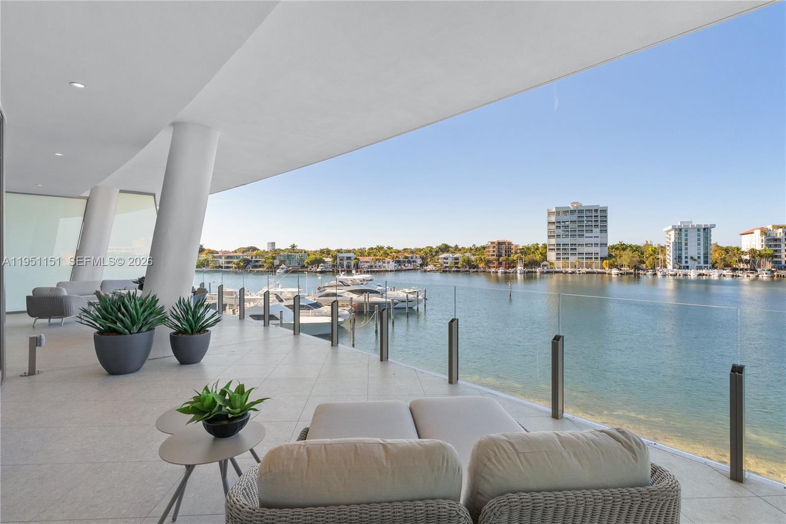 Vita Grove Isle - Residential