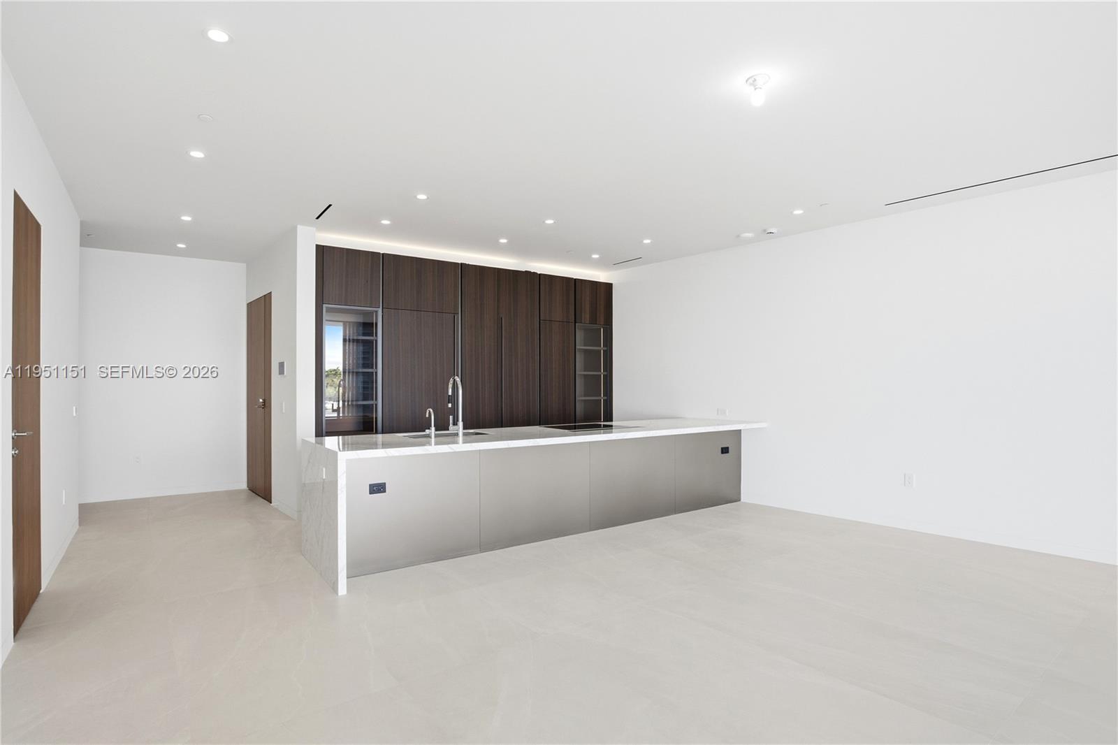 Vita Grove Isle - Residential