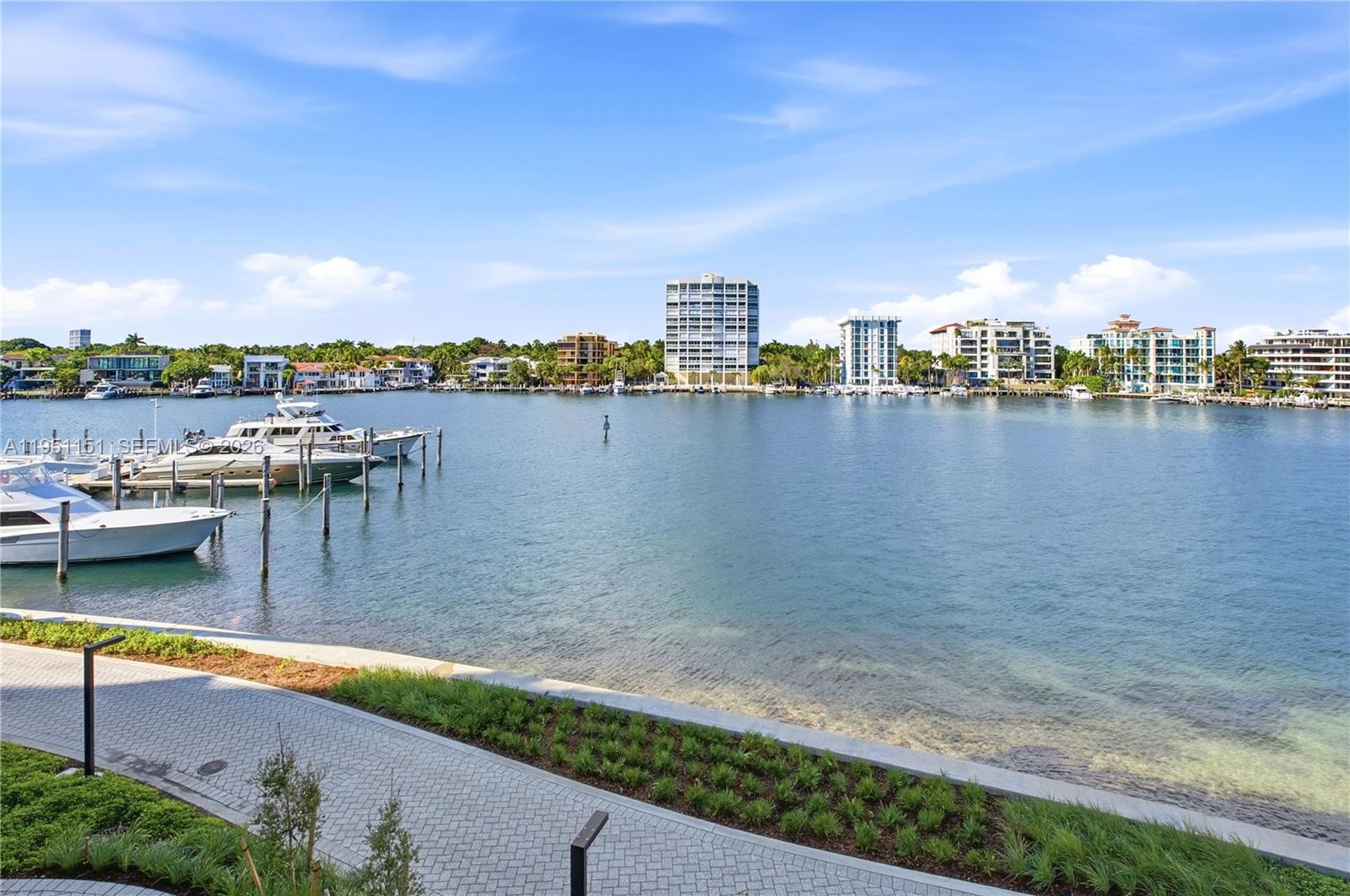 Vita Grove Isle - Residential