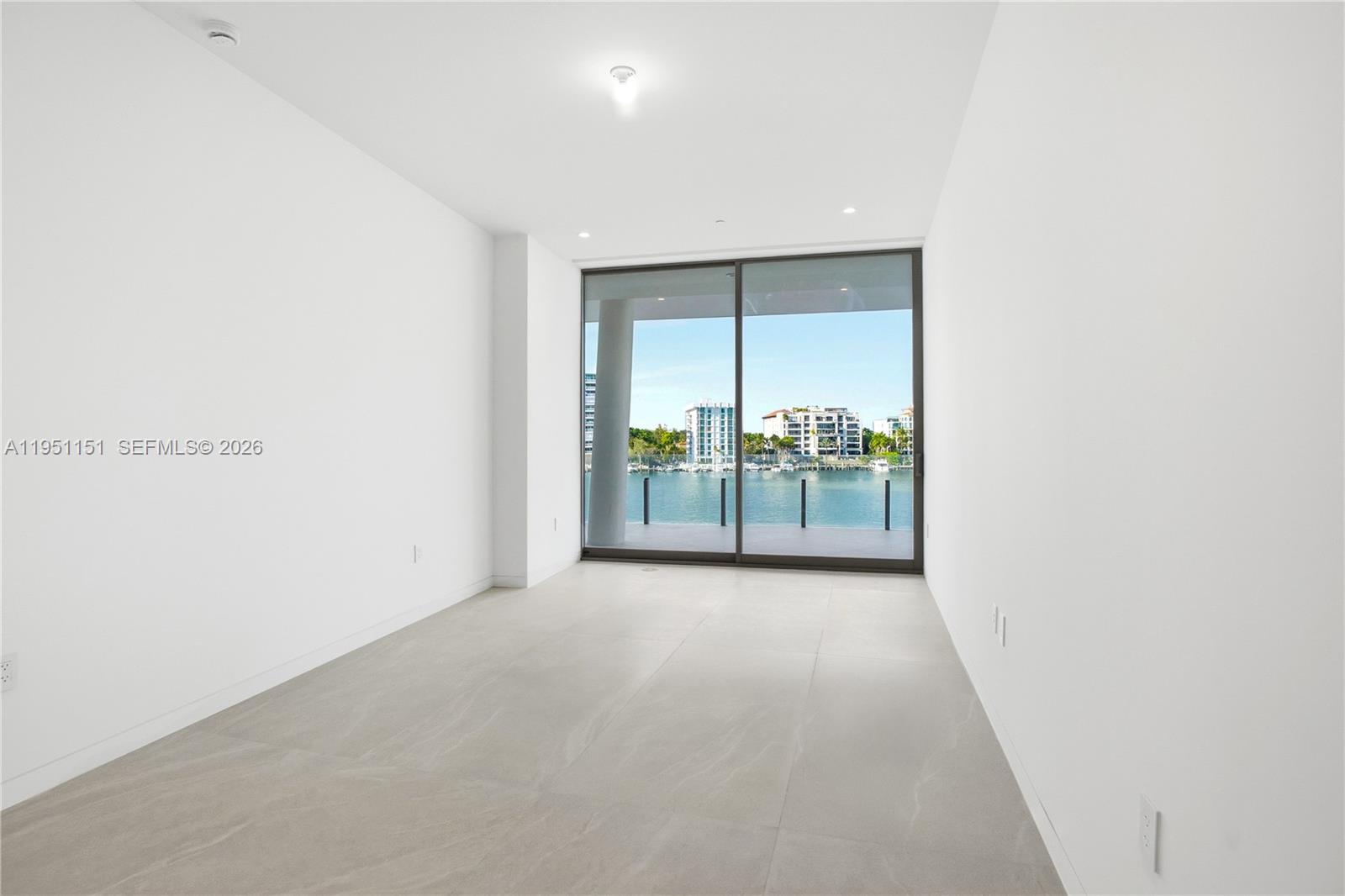 Vita Grove Isle - Residential