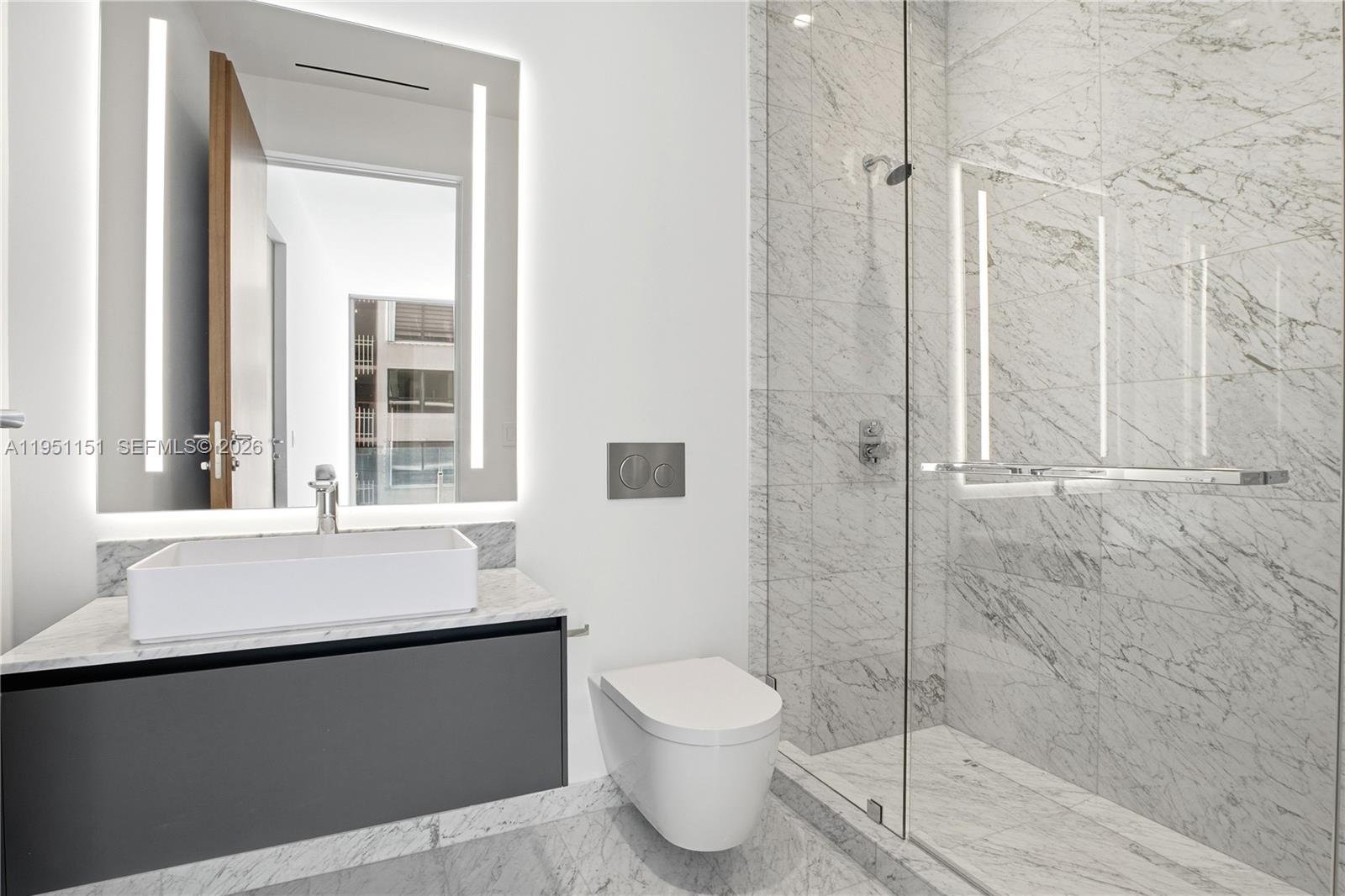 Vita Grove Isle - Residential