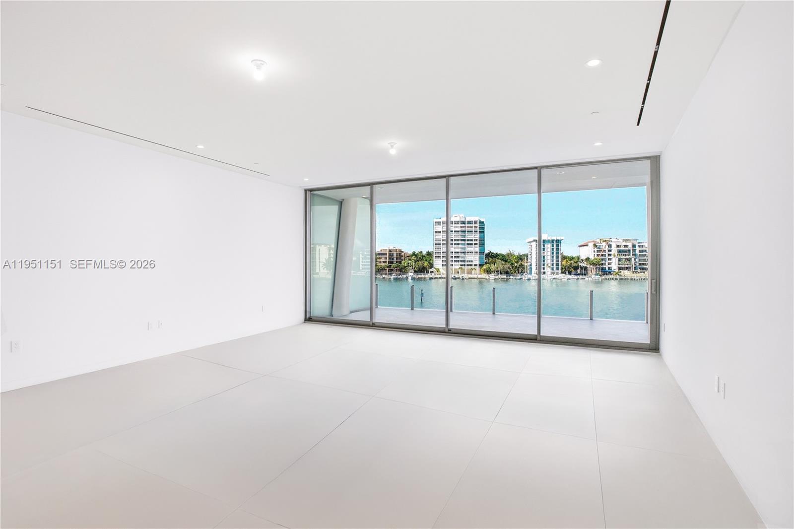 Vita Grove Isle - Residential