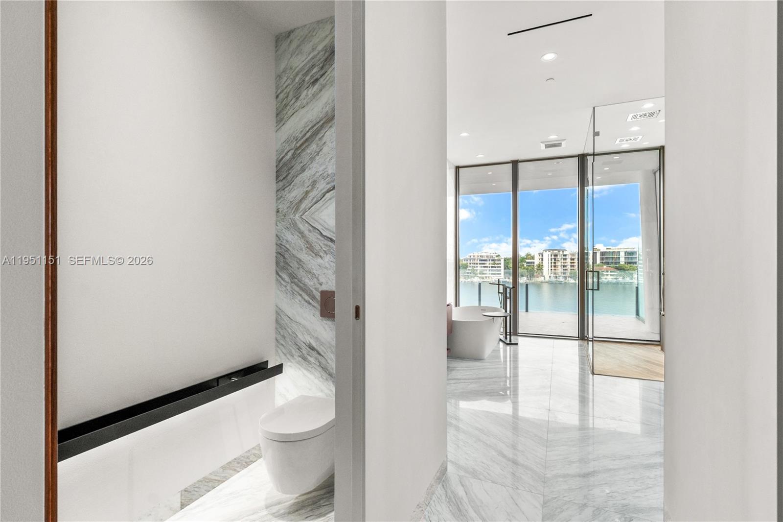 Vita Grove Isle - Residential