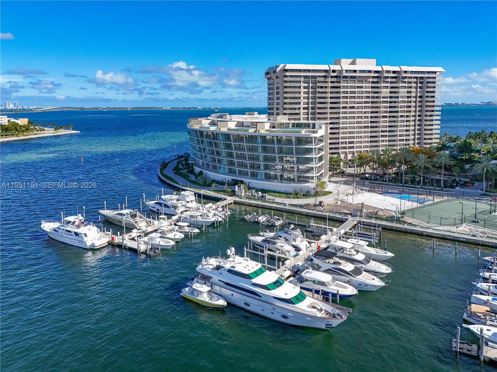 Vita Grove Isle - Residential