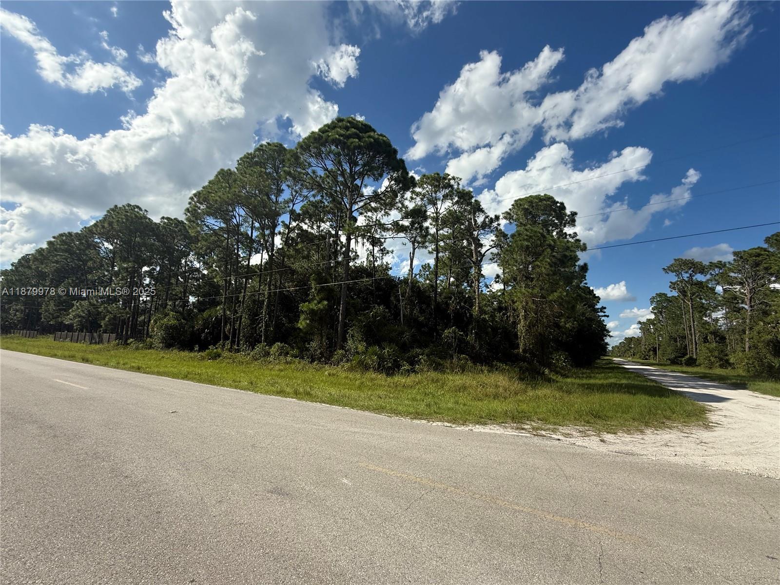 MONTURA RANCH ESTATES - Land