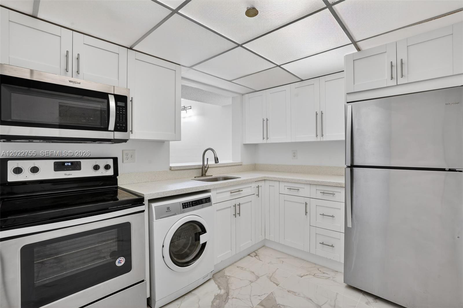 HORIZONS WEST CONDO #7 - Residential Lease