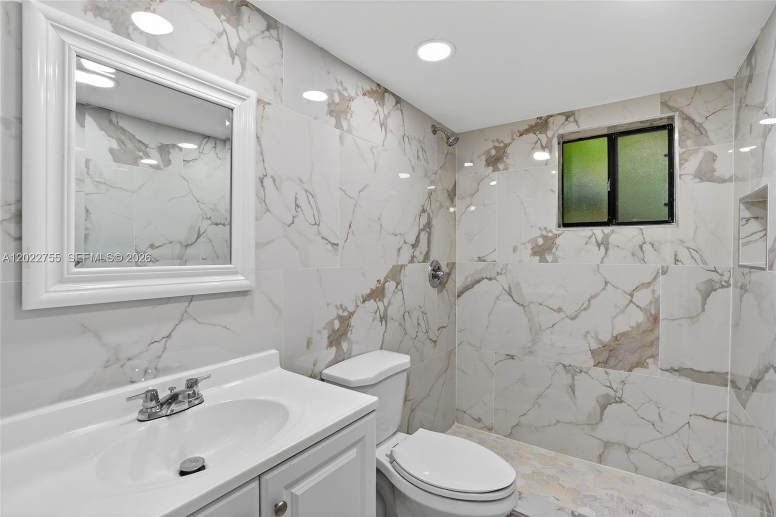 HORIZONS WEST CONDO #7 - Residential Lease