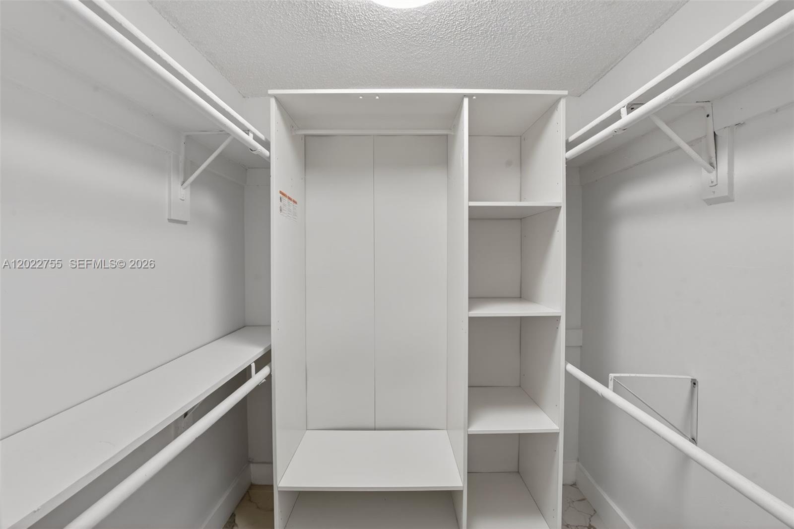 HORIZONS WEST CONDO #7 - Residential Lease