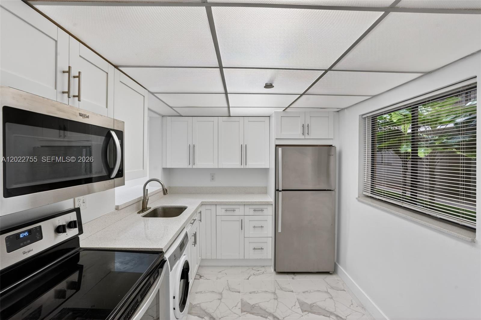 HORIZONS WEST CONDO #7 - Residential Lease