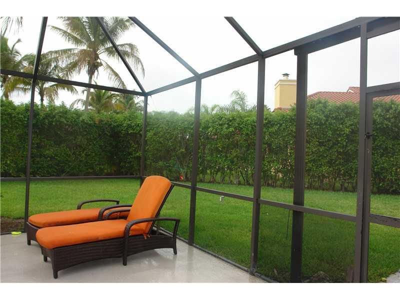 SECTOR 6 141-21 B - Residential Lease