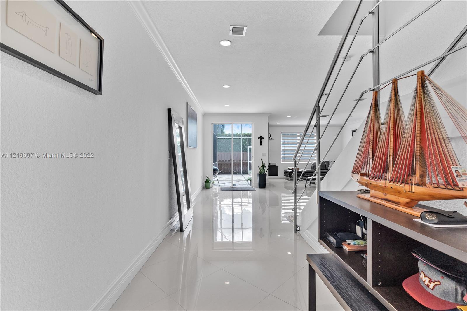 DORAL ISLES ST CROIX 1ST - Residential