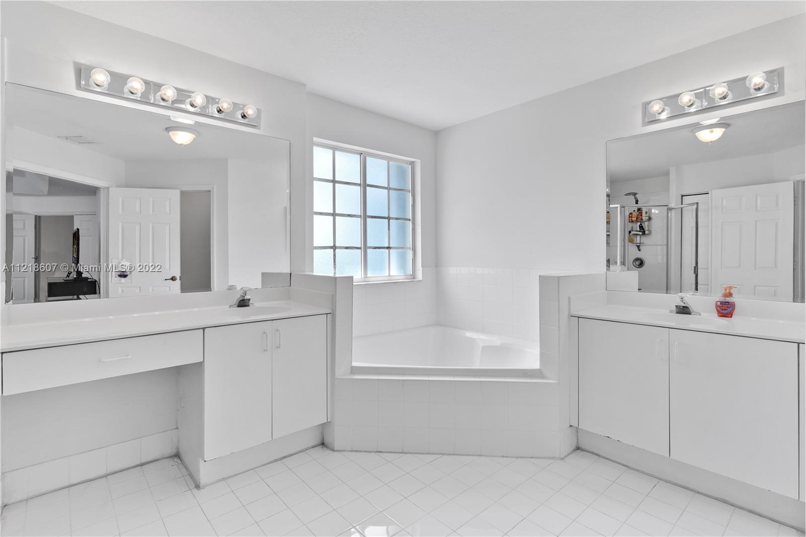 DORAL ISLES ST CROIX 1ST - Residential