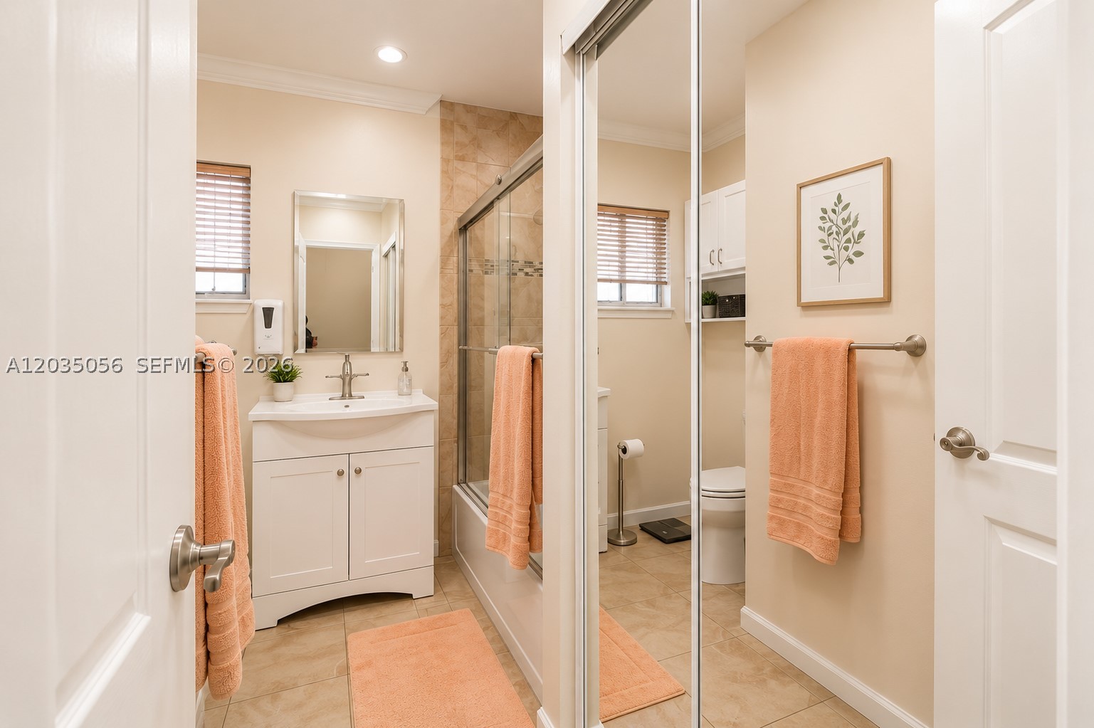 HOLLYWOOD LITTLE RANCHES - Residential
