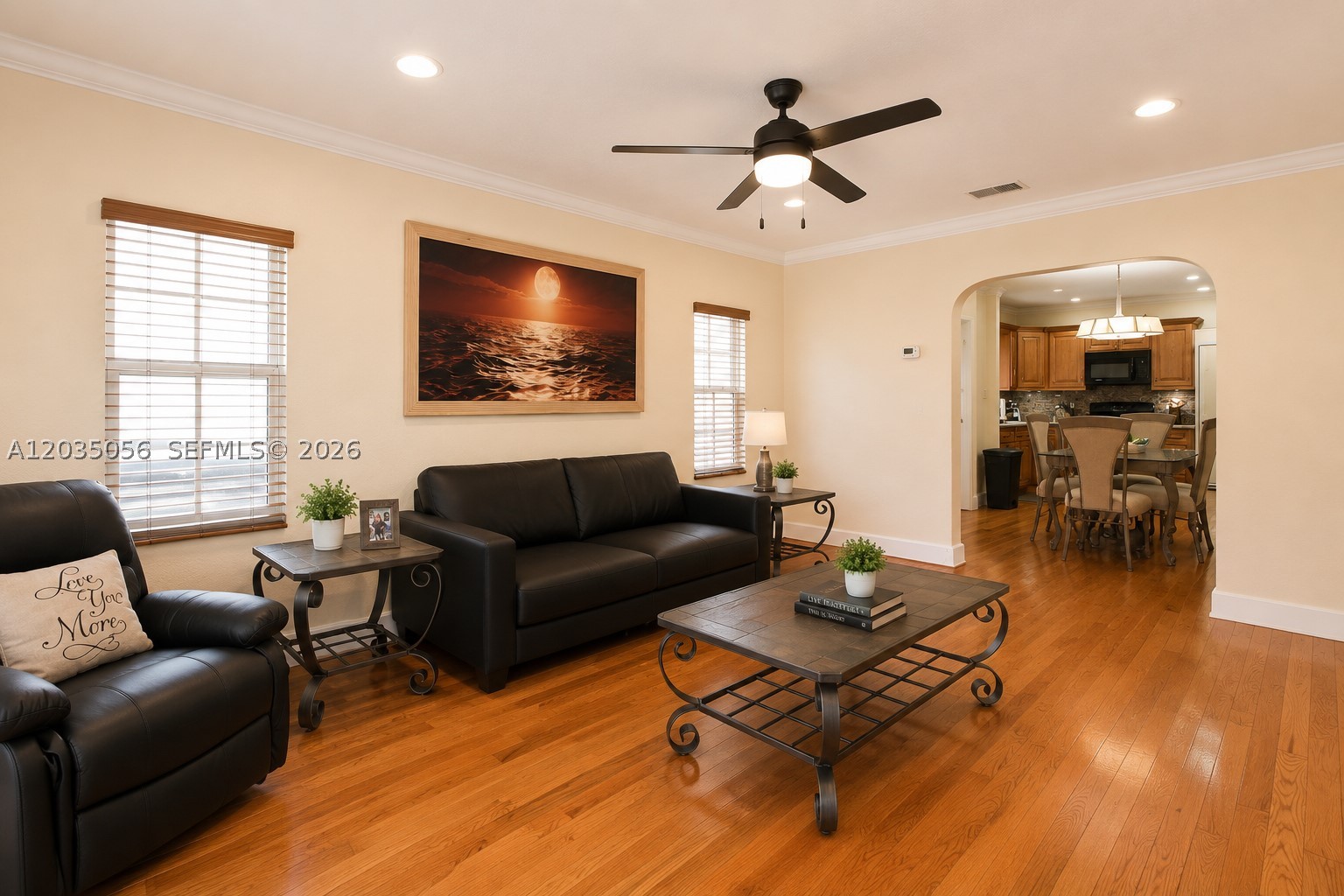 HOLLYWOOD LITTLE RANCHES - Residential