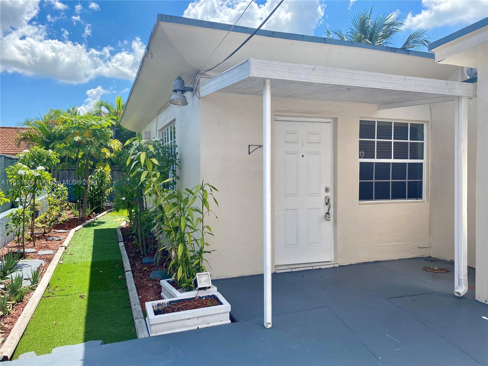 COMFORT GARDENS - Residential Lease