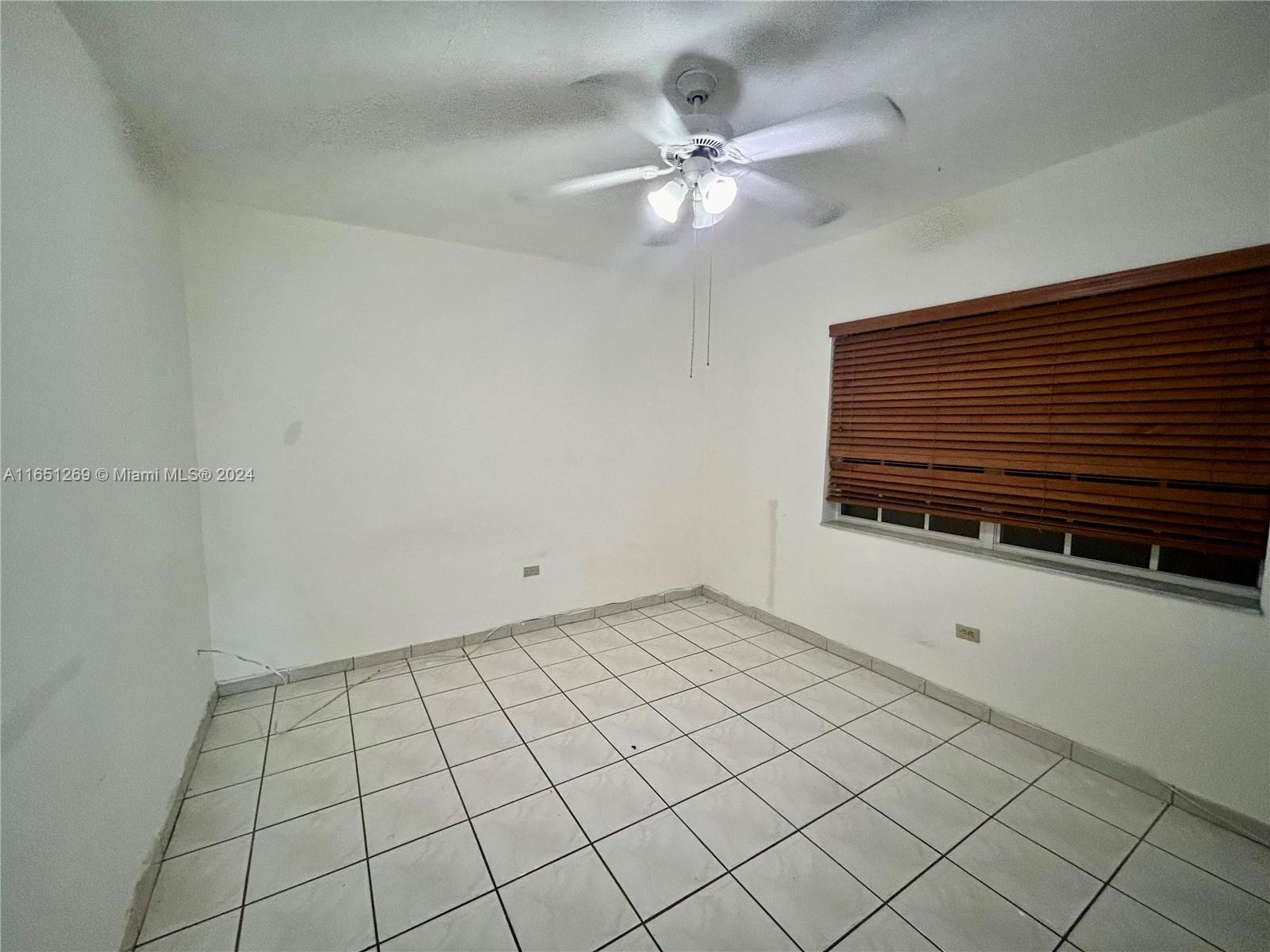 COMFORT GARDENS - Residential Lease