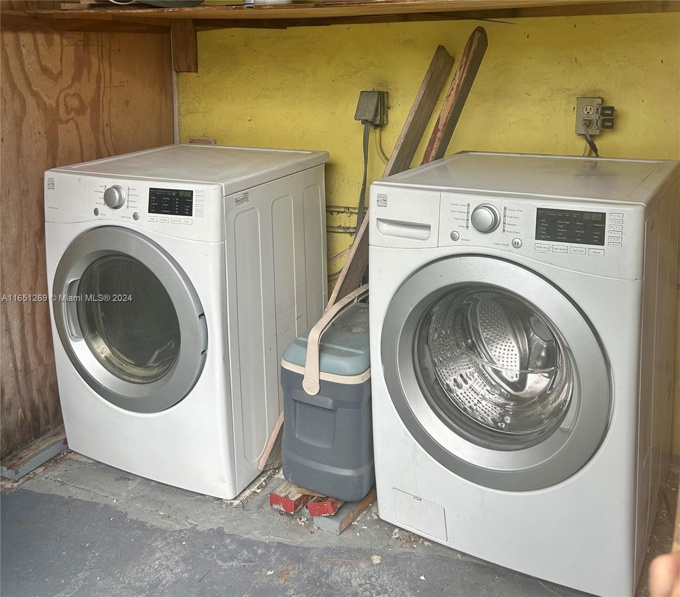 COMFORT GARDENS - Residential Lease