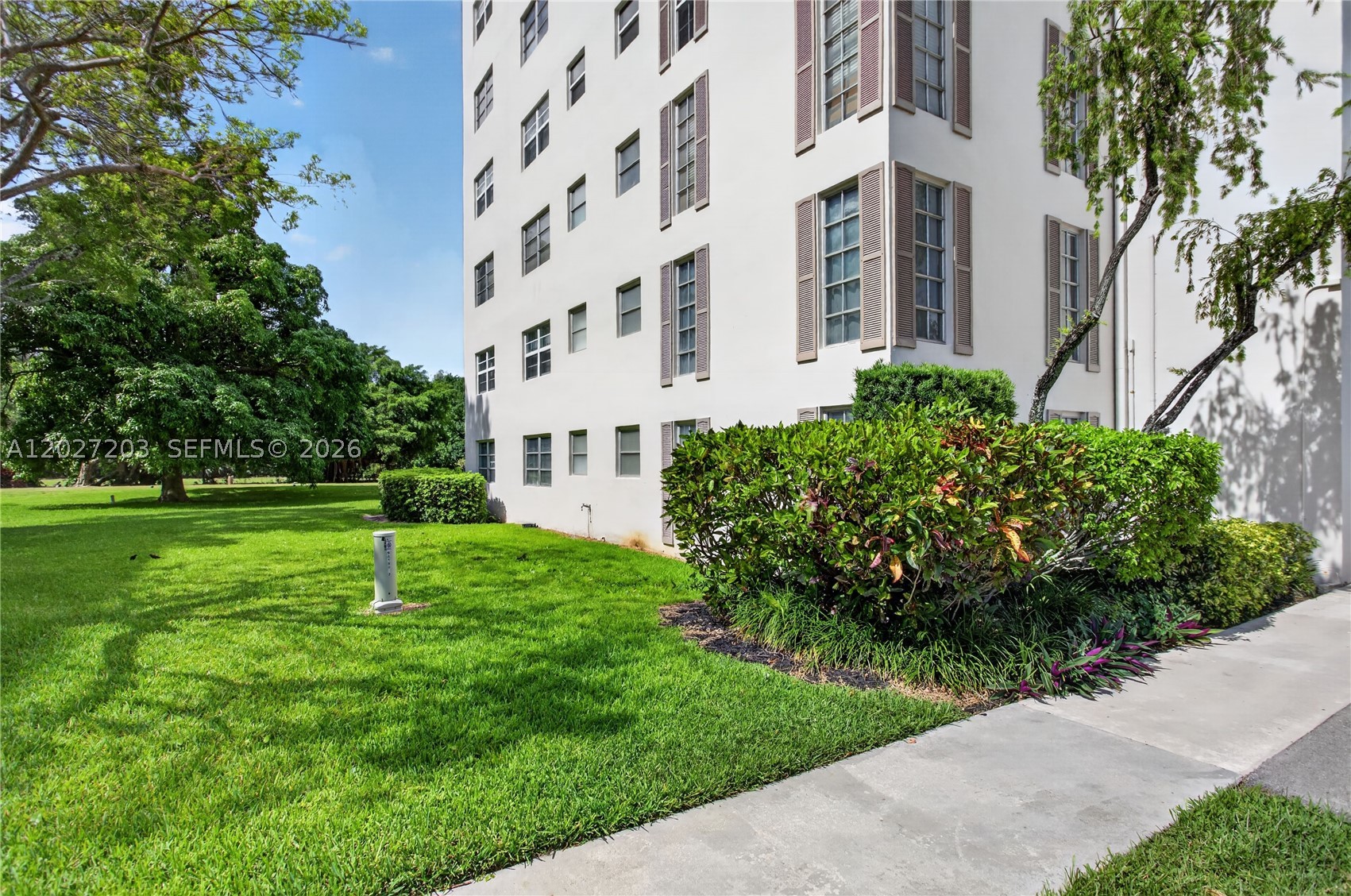 NO 10 PALM-AIRE COUNTRY C - Residential
