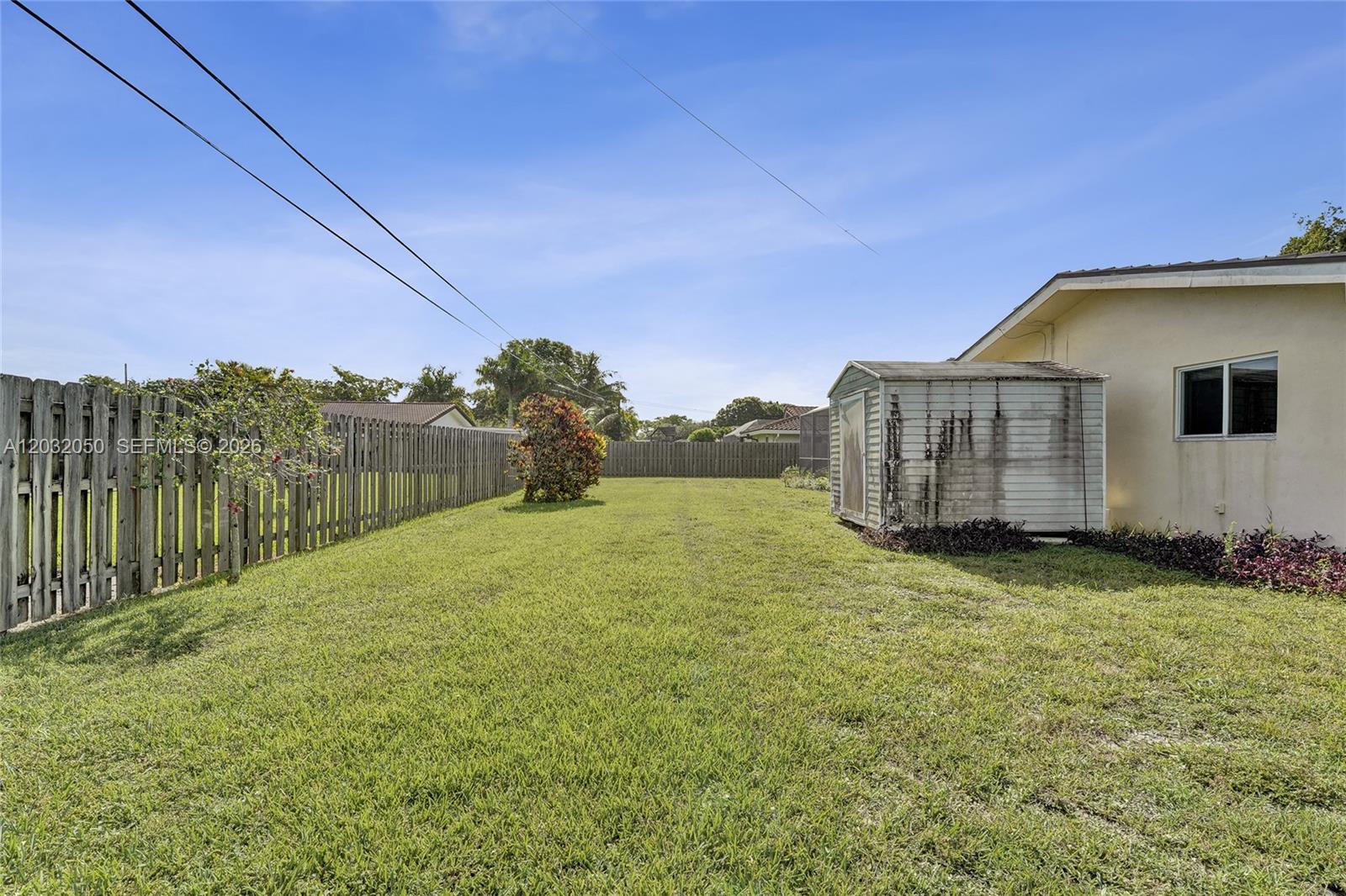 PLANTATIONS SECLUDED GARD - Residential