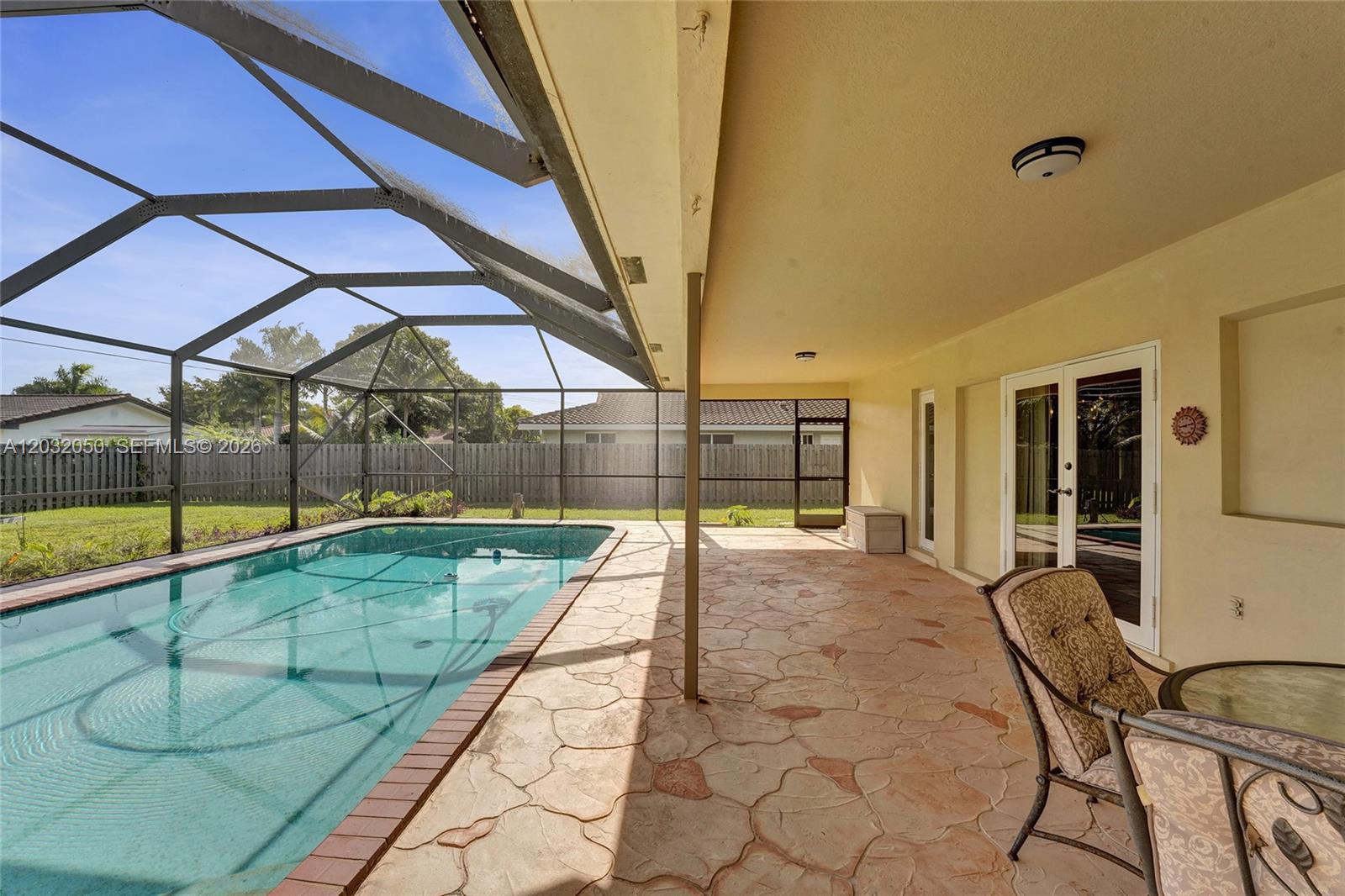 PLANTATIONS SECLUDED GARD - Residential