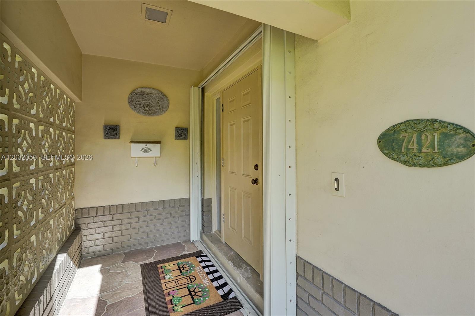 PLANTATIONS SECLUDED GARD - Residential