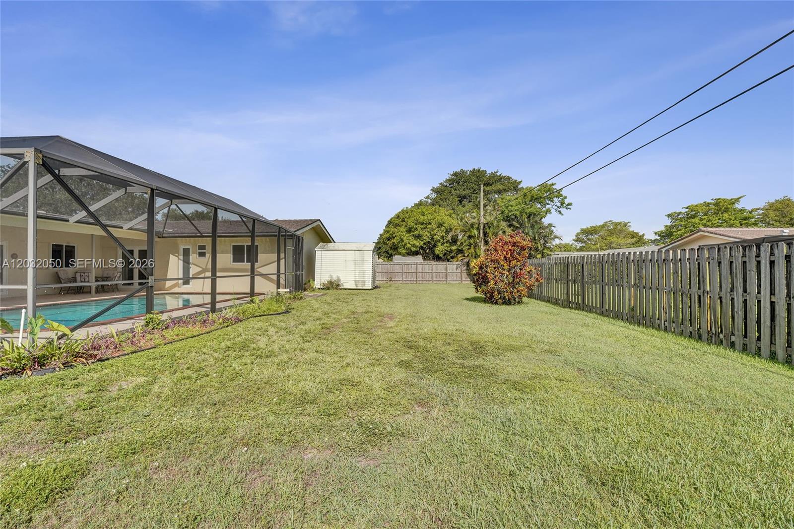 PLANTATIONS SECLUDED GARD - Residential
