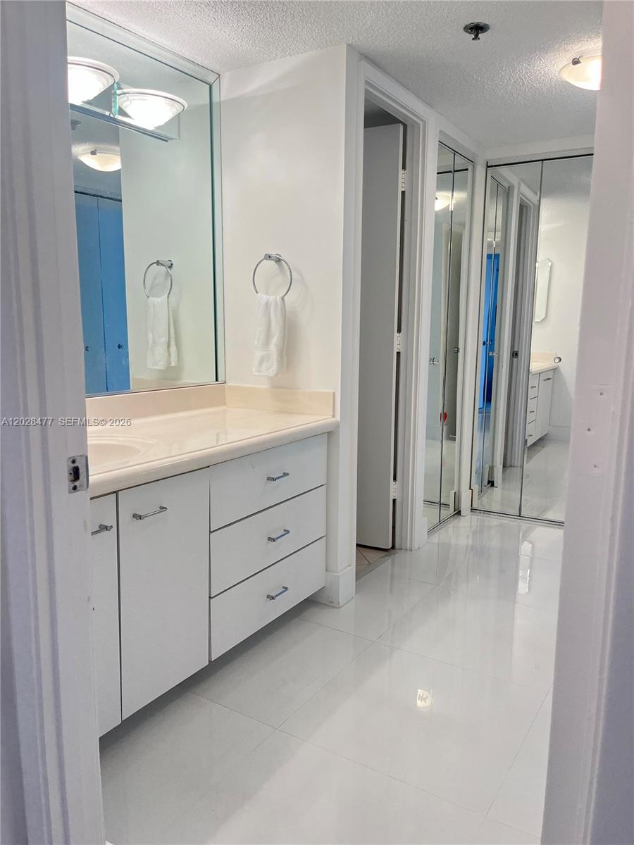 DELVISTA TOWERS CONDO - Residential Lease