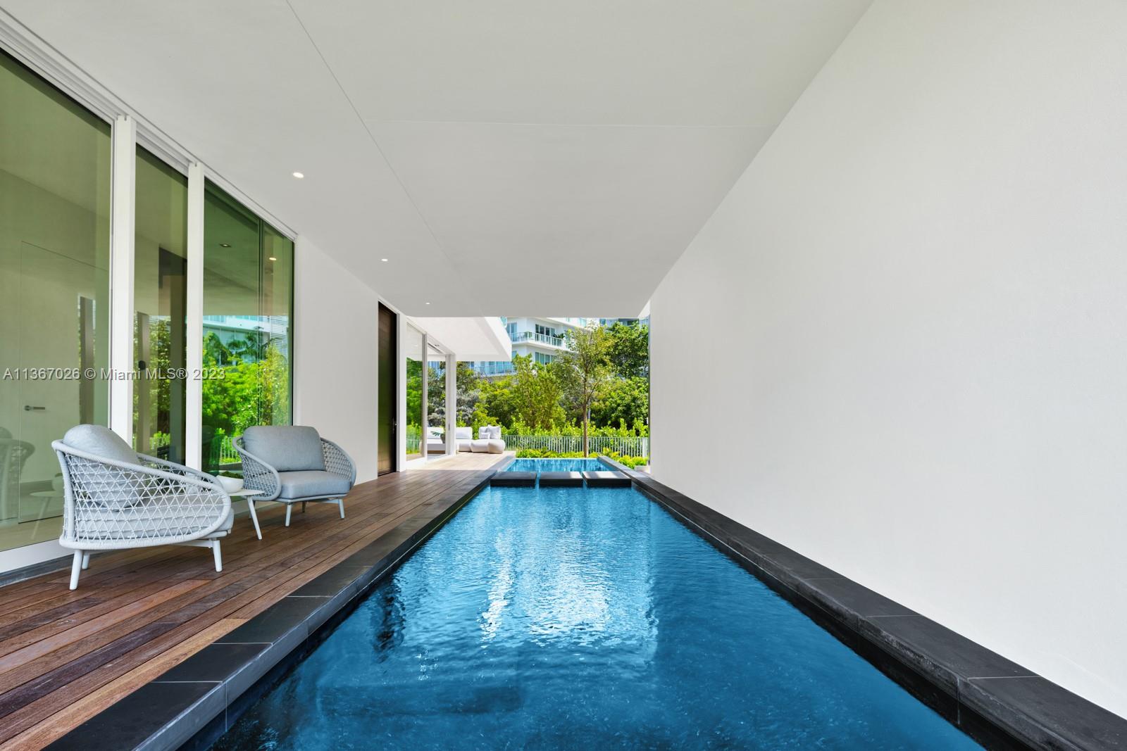 Ritz Carlton Residences - Residential