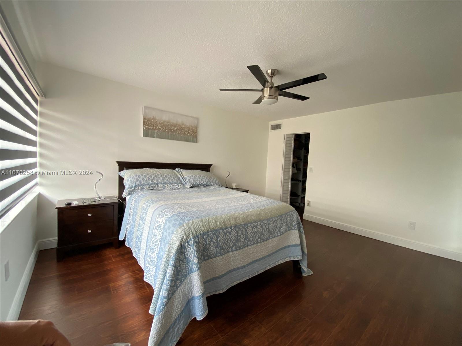 SNAPPER CREEK TOWNHOUSES - Residential Lease