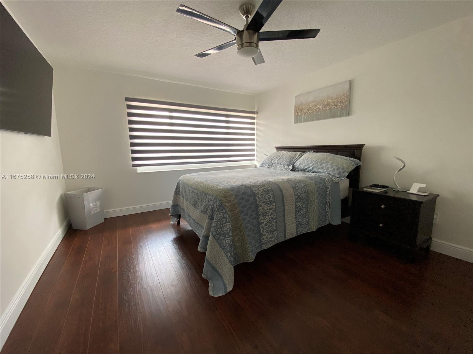 SNAPPER CREEK TOWNHOUSES - Residential Lease
