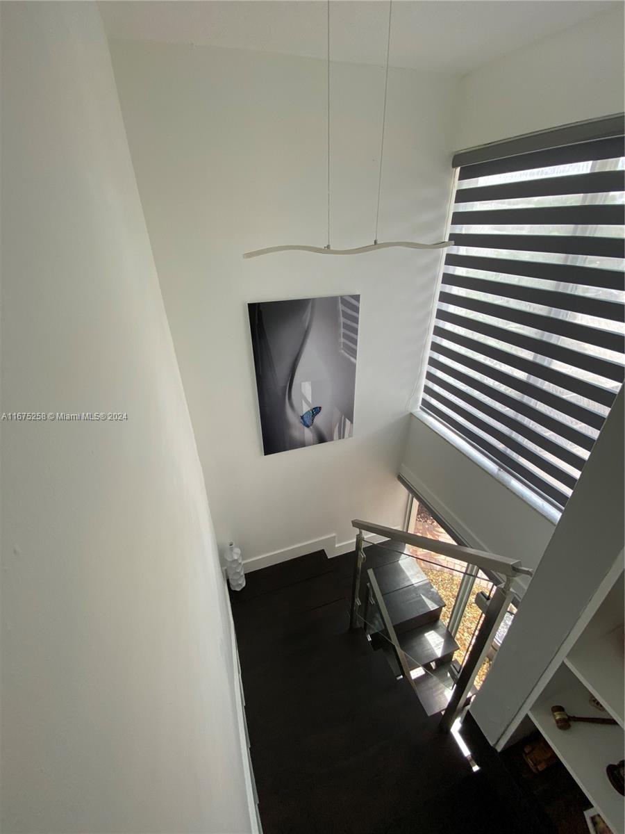 SNAPPER CREEK TOWNHOUSES - Residential Lease