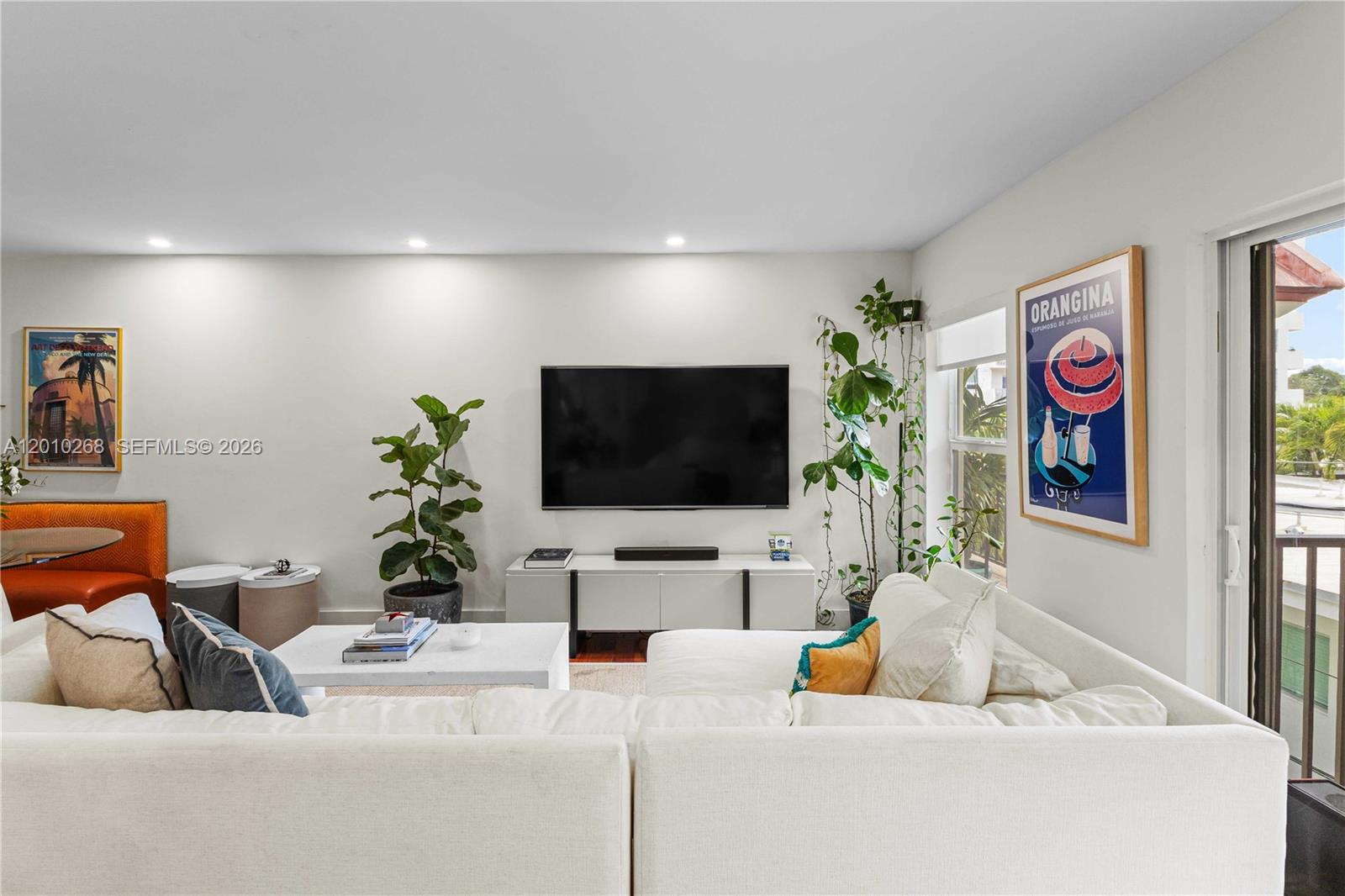 ROYAL PALM VILLAS CONDO - Residential