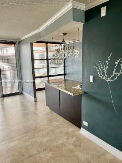 WINSTON TOWER 300 CONDO - Residential Lease