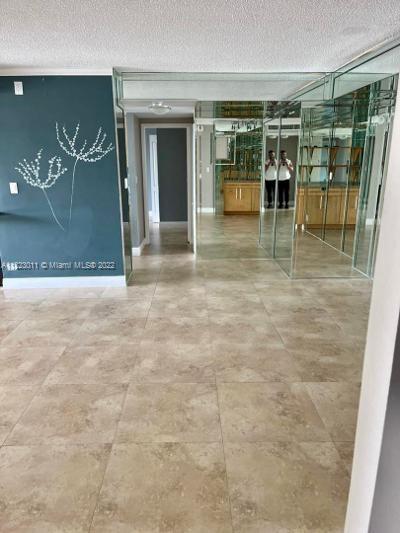 WINSTON TOWER 300 CONDO - Residential Lease